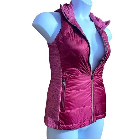 Lululemon Down For A Run Vest - Berry Rumble quilted puffer vest size 4 - Picture 3 of 10